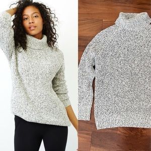 ROOTS Snowy Fox Turtleneck